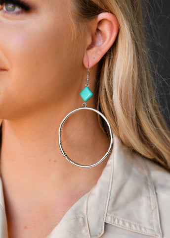 Hammered Hoop Earring with Turquoise Diamond Accent